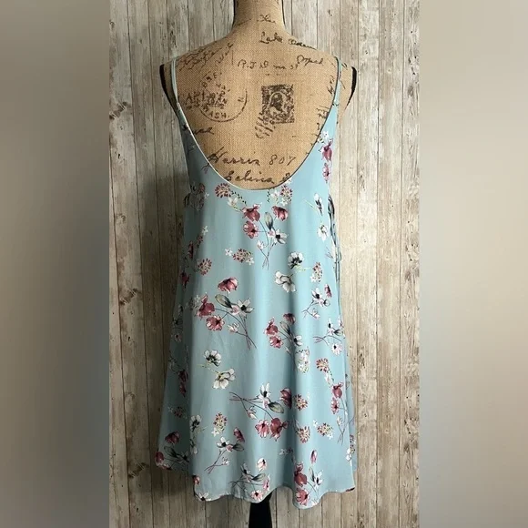 By Together Blue Floral Spaghetti Strap Mini Dress - Picture 5 of 6
